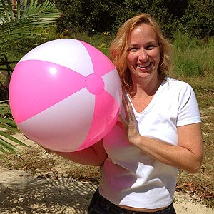 24'' Pink & White Beach Balls