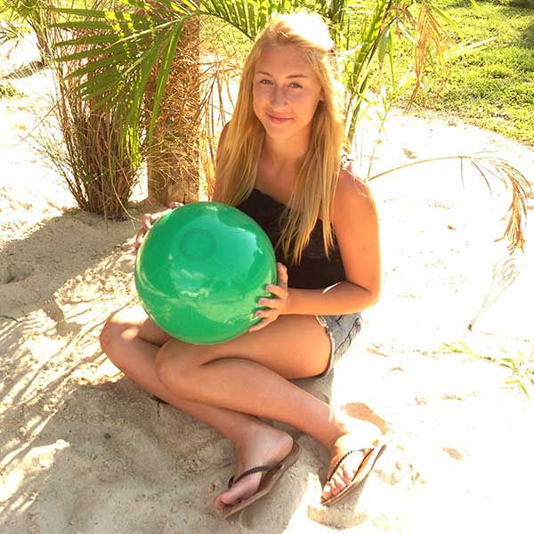 16'' Solid Green Beach Balls