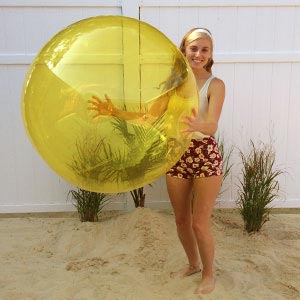 25 / 48'' Translucent Yellow Beach Balls